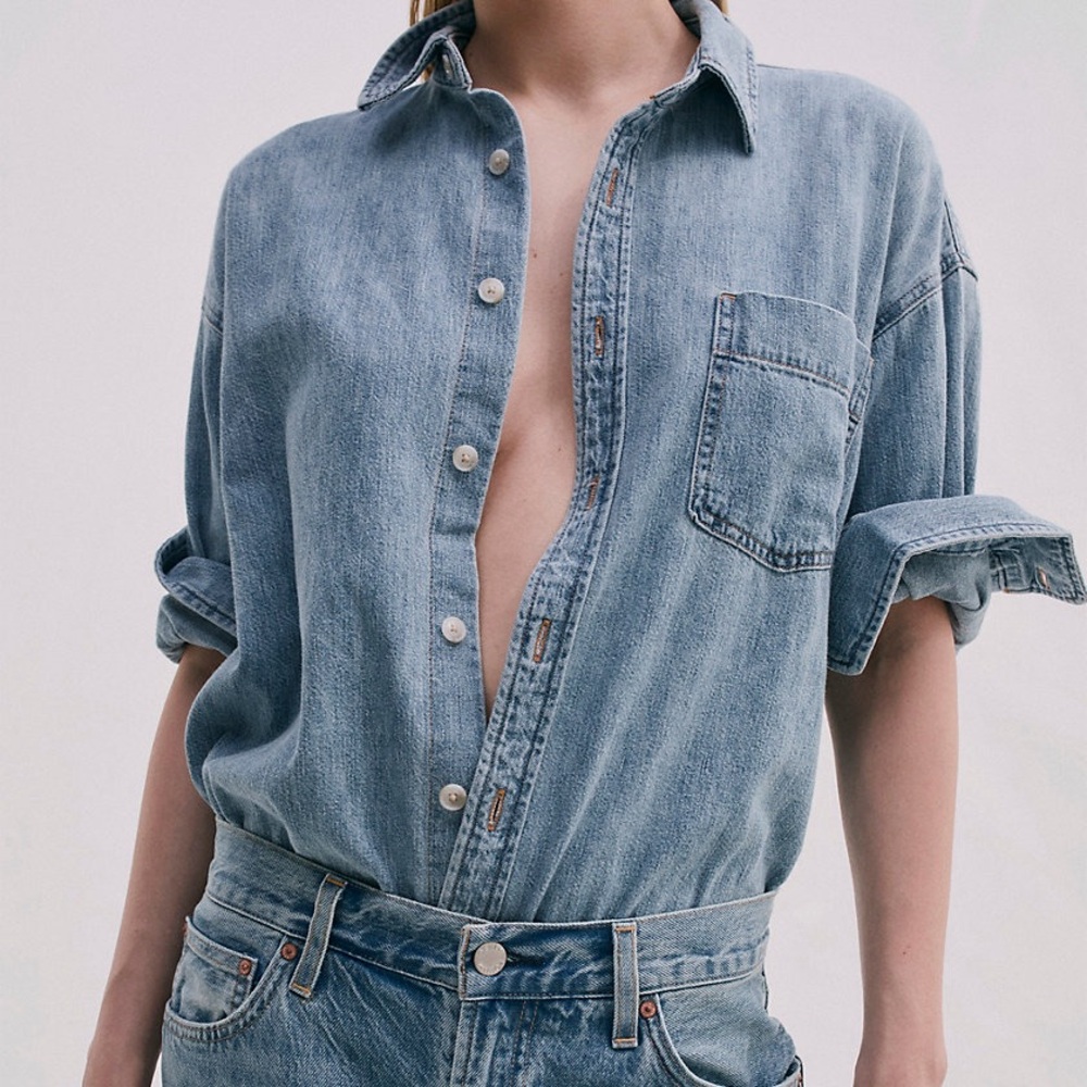 Aritzia Denim Forum ‘80s Comfy Denim Shirt - Women’s Size S